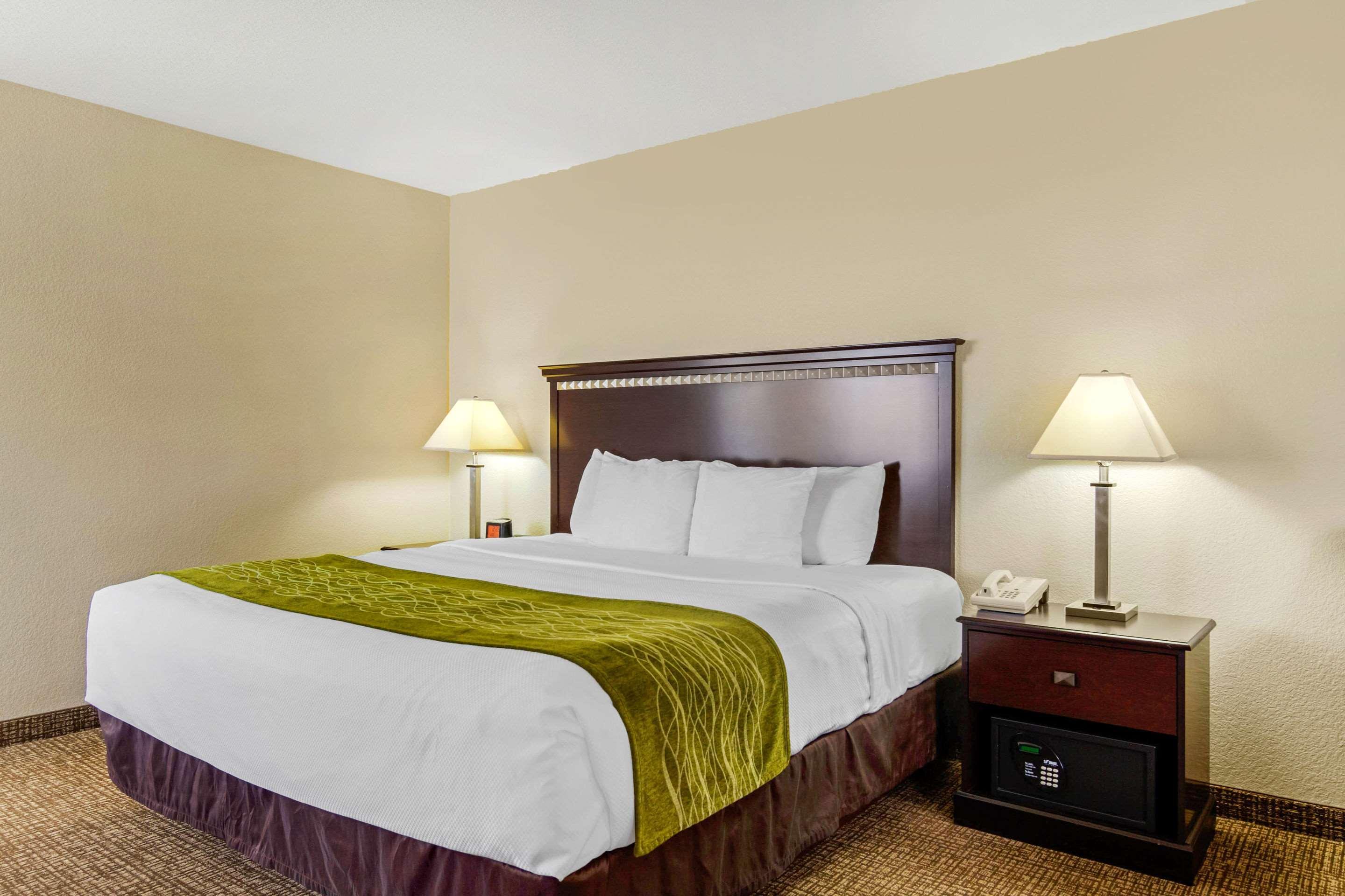 Comfort Inn & Suites Greeley Zewnętrze zdjęcie