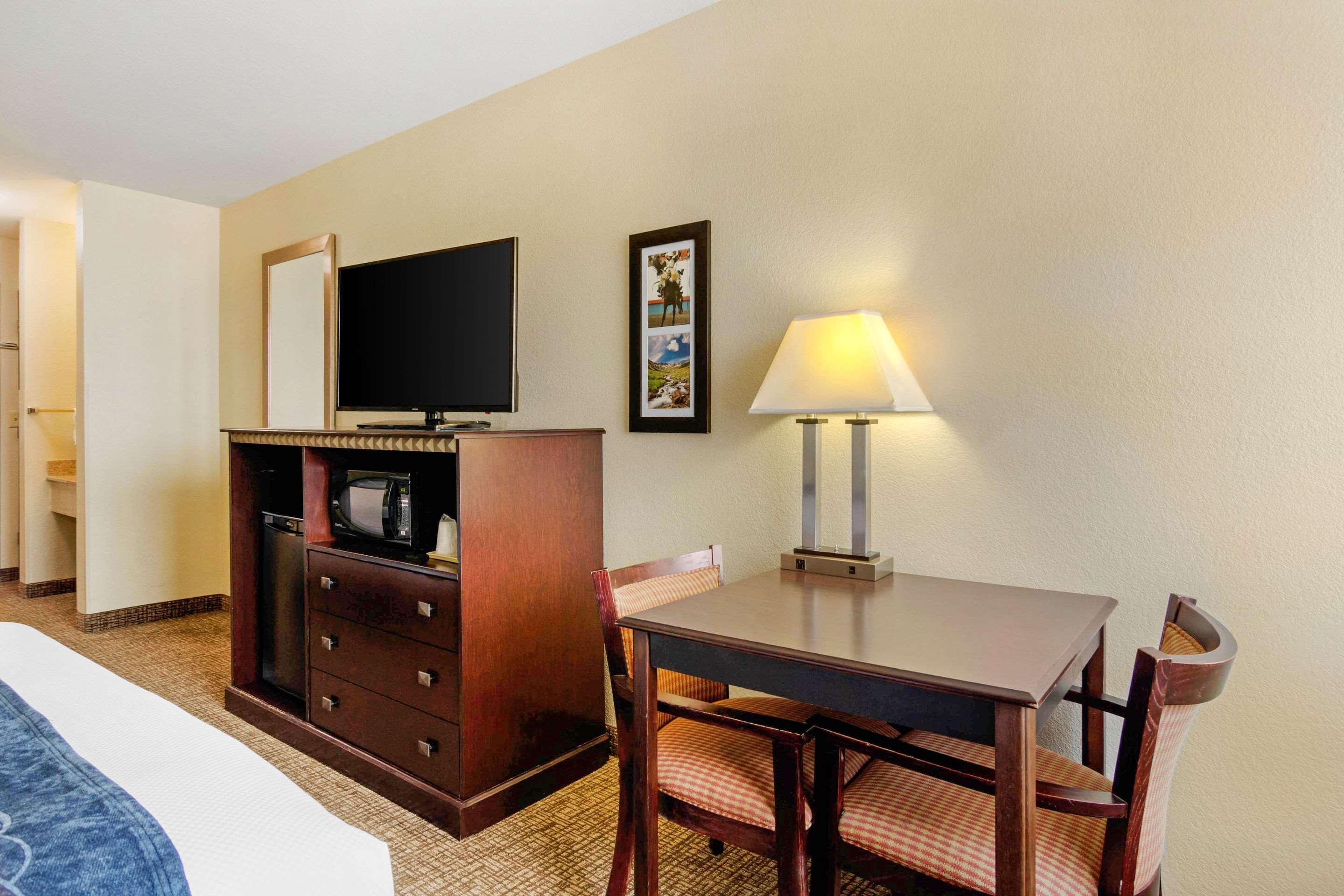 Comfort Inn & Suites Greeley Zewnętrze zdjęcie